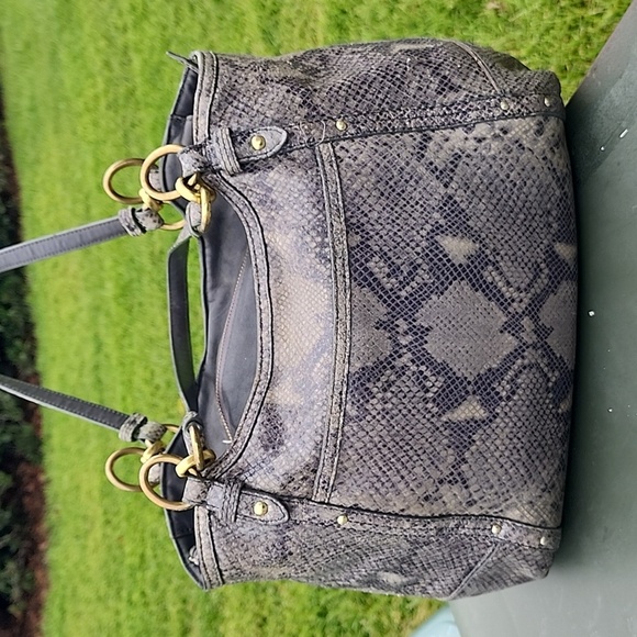 Coach Light Grey/Beige Python Embossed Leather Shoulder Tote Bag - Picture 3 of 15
